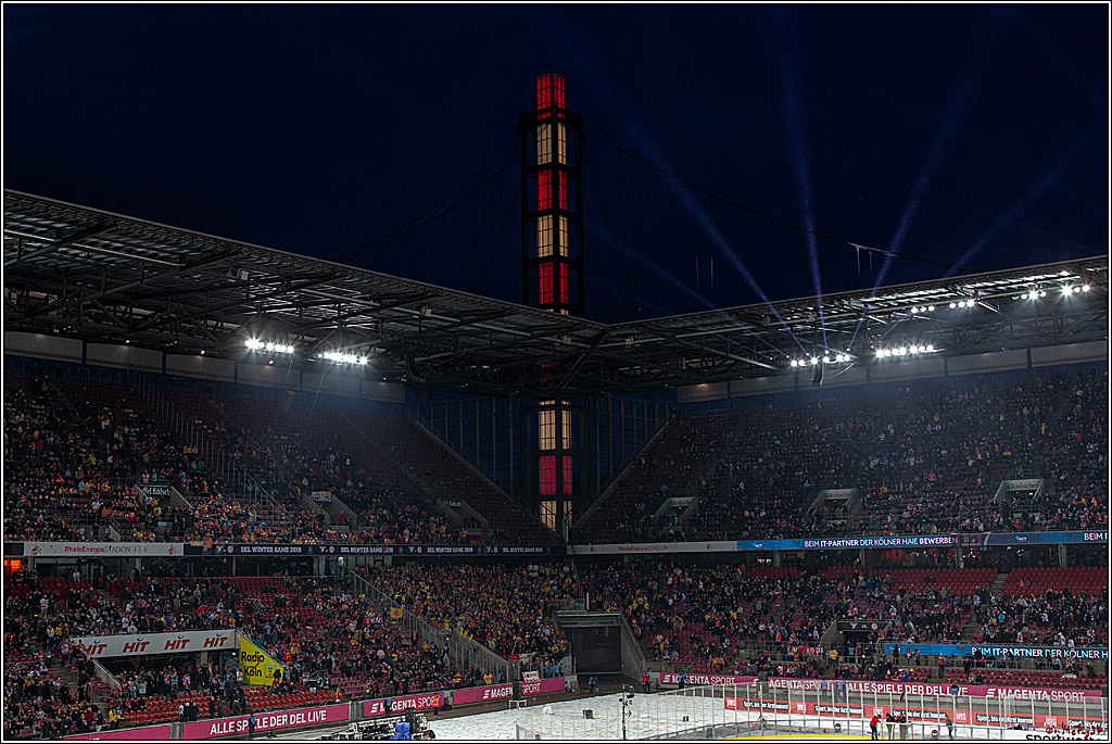 DEL Wintergame; Koelner Haie - Duesseldorfer EG; Koeln, 12.01.2019